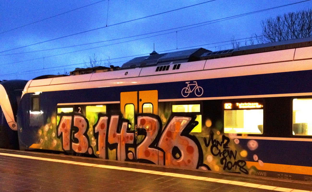 Graffiti Train - Photo by ZUGZWANG (2018)