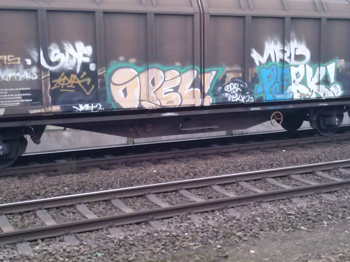 Graffiti Train - Photo by ZUGZWANG - bremerhaven, 27