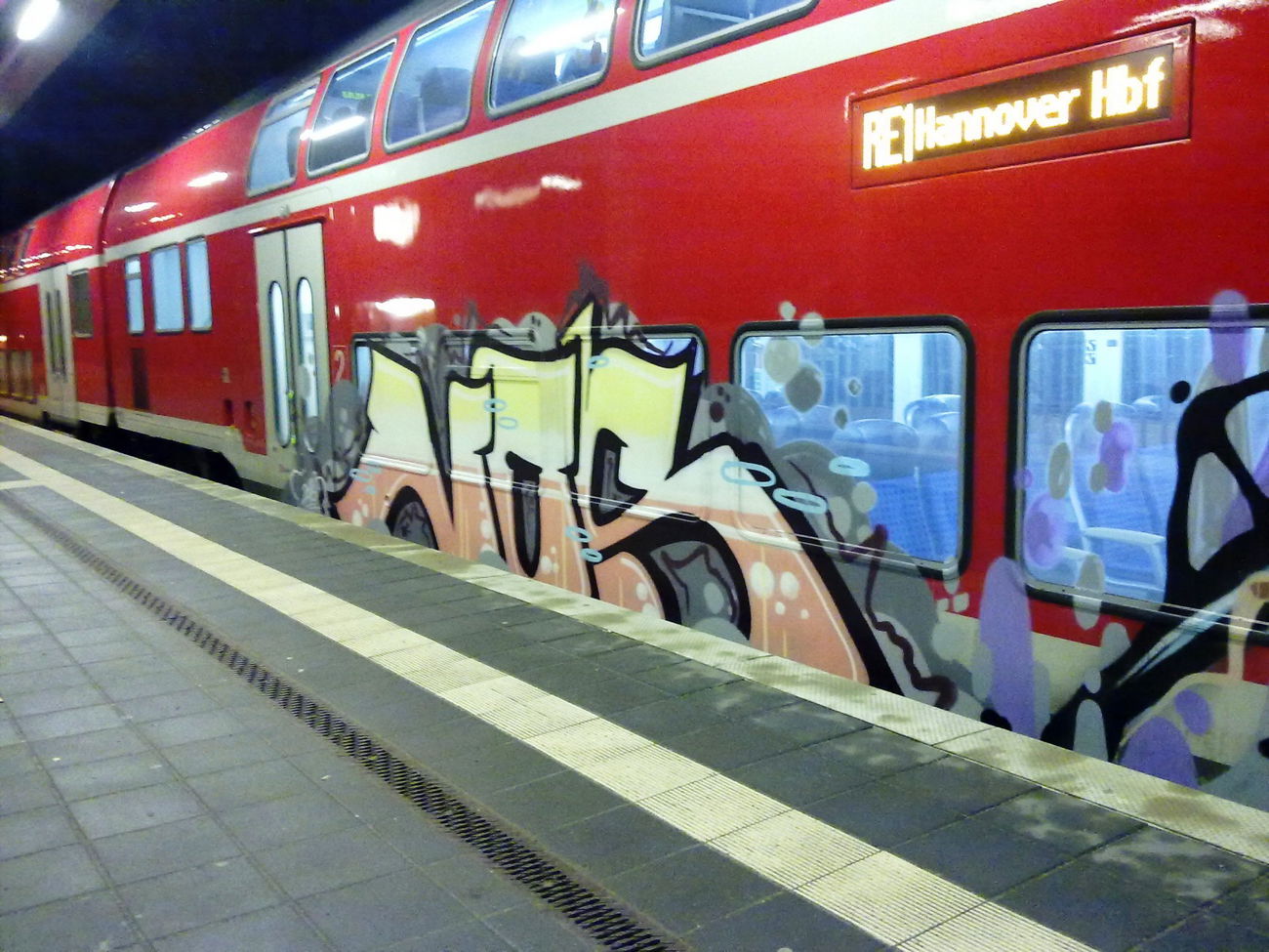 Graffiti Train - Photo by ZUGZWANG - nos, bremerhaven, bremen (2016)