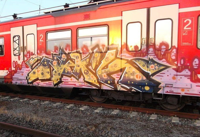 Graffiti Train - Photo by ZUGZWANG - bremen (2015)