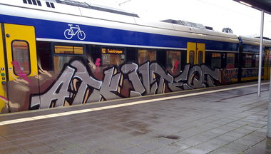 Graffiti Train - Photo by ZUGZWANG - atk, ilt, eqt (2015)