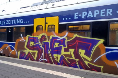 Graffiti Train - Photo by ZUGZWANG - siet (2016)