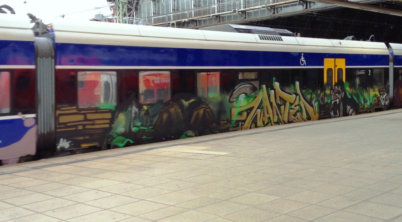 Graffiti Train - Photo by ZUGZWANG - wanted (2017)