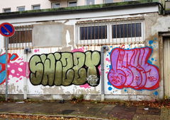 Graffiti Bombing - Photo by ZUGZWANG - swizzy (2017)