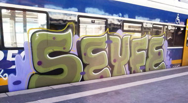 Graffiti Train - Photo by ZUGZWANG - seyfe, saife, seife (2015)