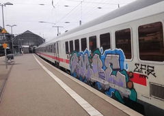 Graffiti Train - Photo by ZUGZWANG (2016)