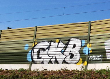 Graffiti Bombing - Photo by ZUGZWANG - gkbs