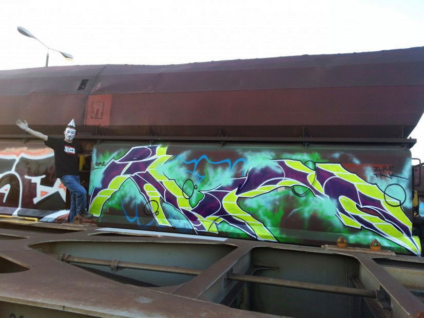Graffiti Train in Dresden - Photo by ZURE - TRK, OSF, CFF (2013)
