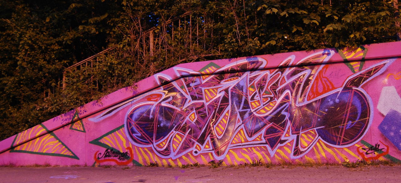 Graffiti Wall - Photo by ZWACE - HUS (2022)