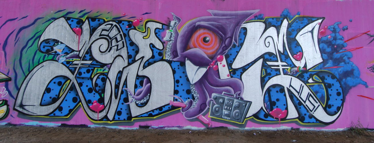 Graffiti Wall - Photo by ZWACE - HUS (2022)