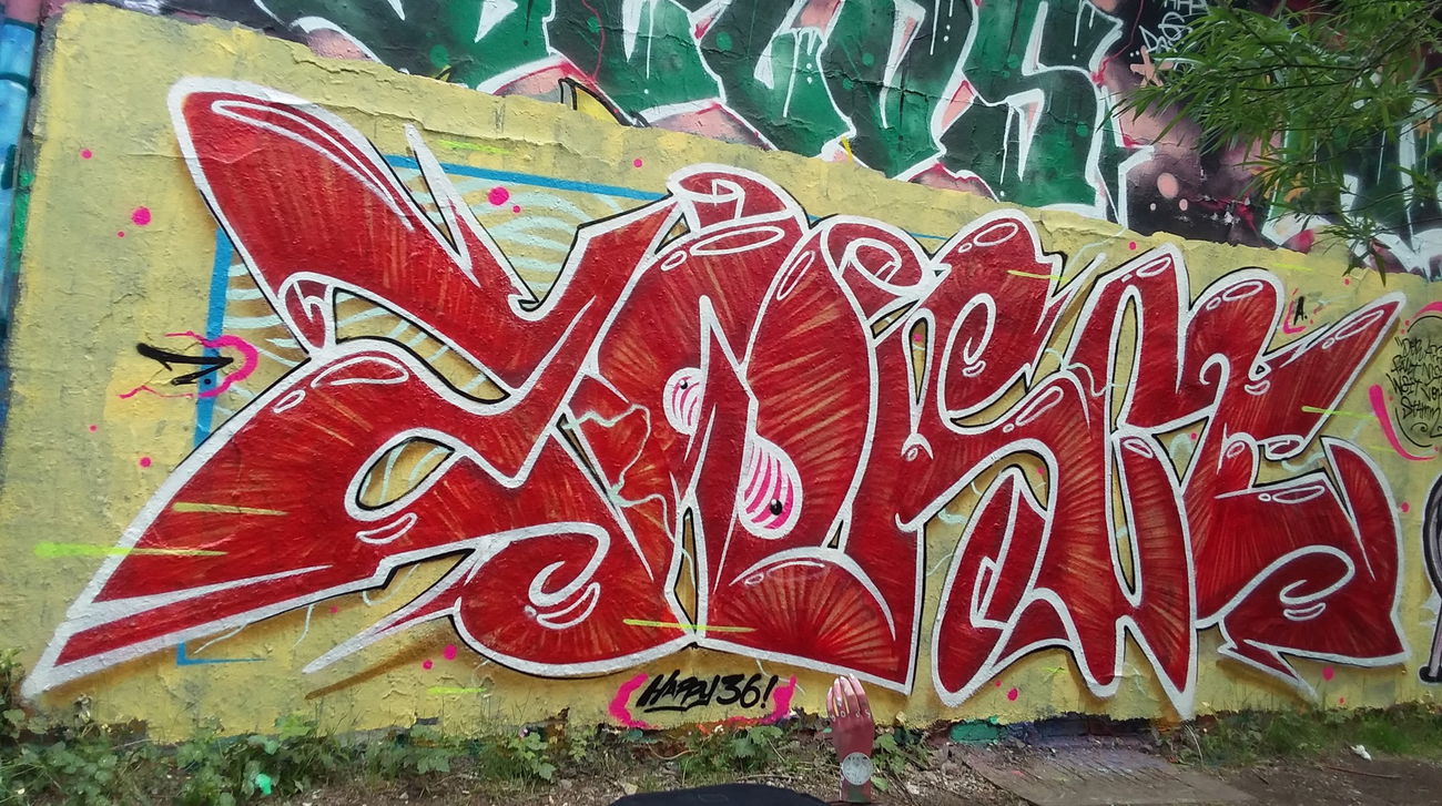 Graffiti Wall - Photo by ZWACE - HUS (2023)