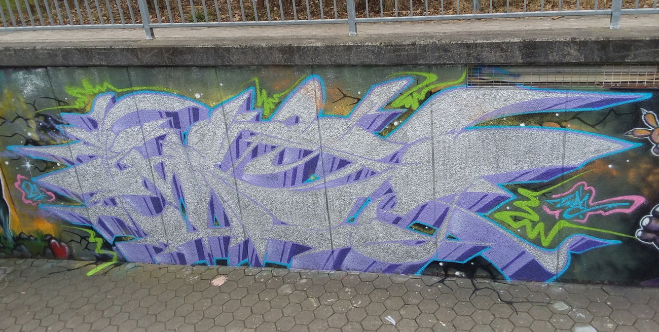Graffiti Wall - Photo by ZWACE - HUS (2021)