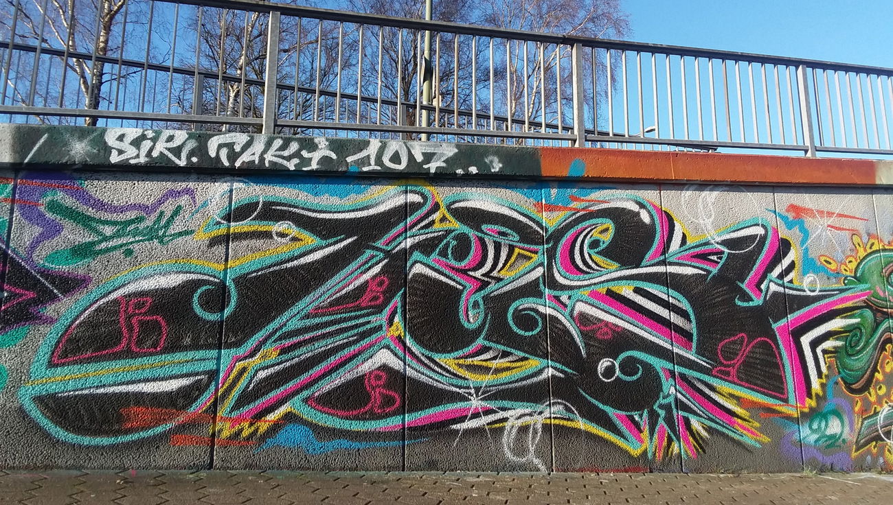 Graffiti Wall - Photo by ZWACE - HUS (2022)