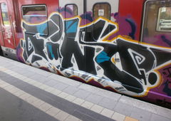 Graffiti Train in Hamburg - Photo by Zane_one - Fino, Pesd, Teck (2013)