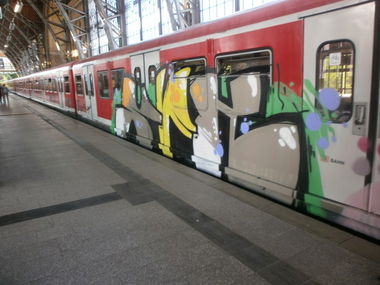 Graffiti Train - Photo by Zane_one