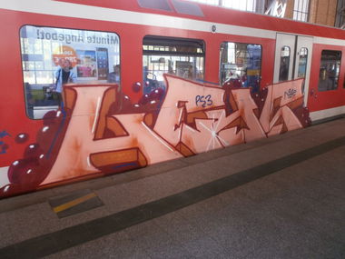 Graffiti Train in Hamburg - Photo by Zane_one - Heys, hamburg (2013)