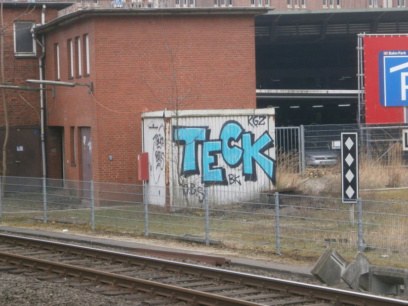 Graffiti Bombing in Hamburg - Photo by Zane_one - Teck, bk, kgz (2012)