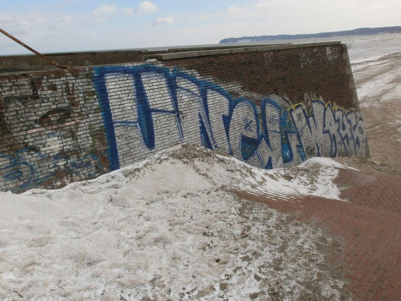 Graffiti Bombing in Binz - Photo by Zane_one - Unel, Ways, Puc (2012)