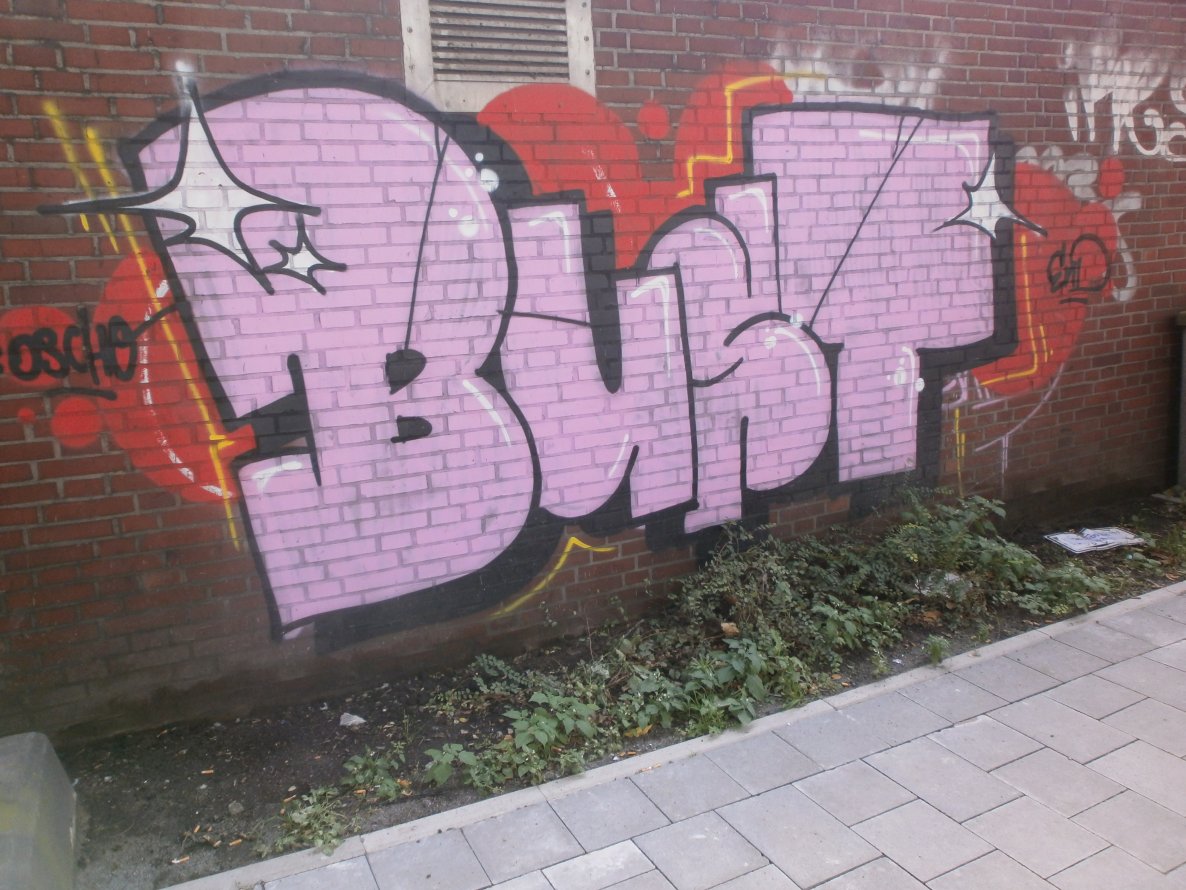 Graffiti Bombing in Hamburg - Photo by Zane_one - bust, end, hamburg