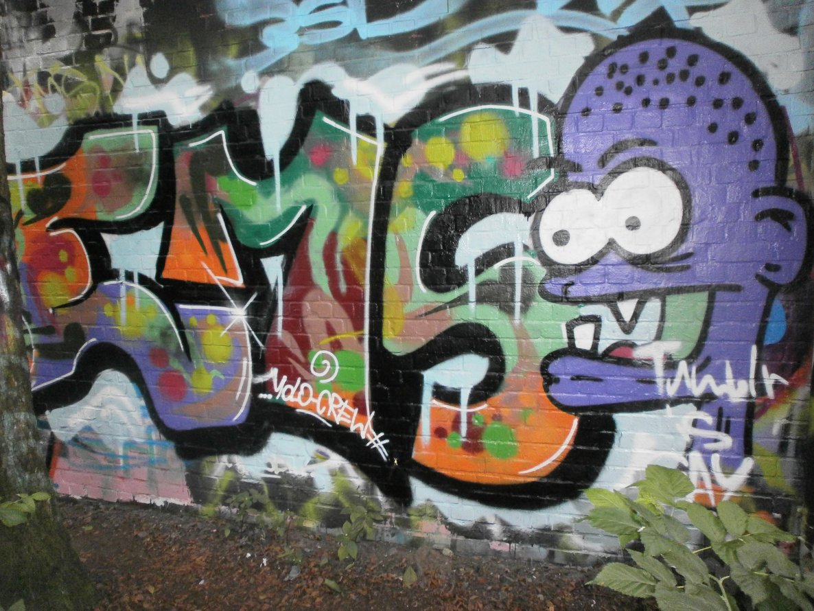 Graffiti Wall in Hamburg - Photo by Zane_one - ems, drogen, hamburg (2013)