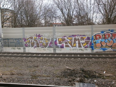 Graffiti Bombing in Hamburg - Photo by Zane_one - fuks, rams, bk (2011)