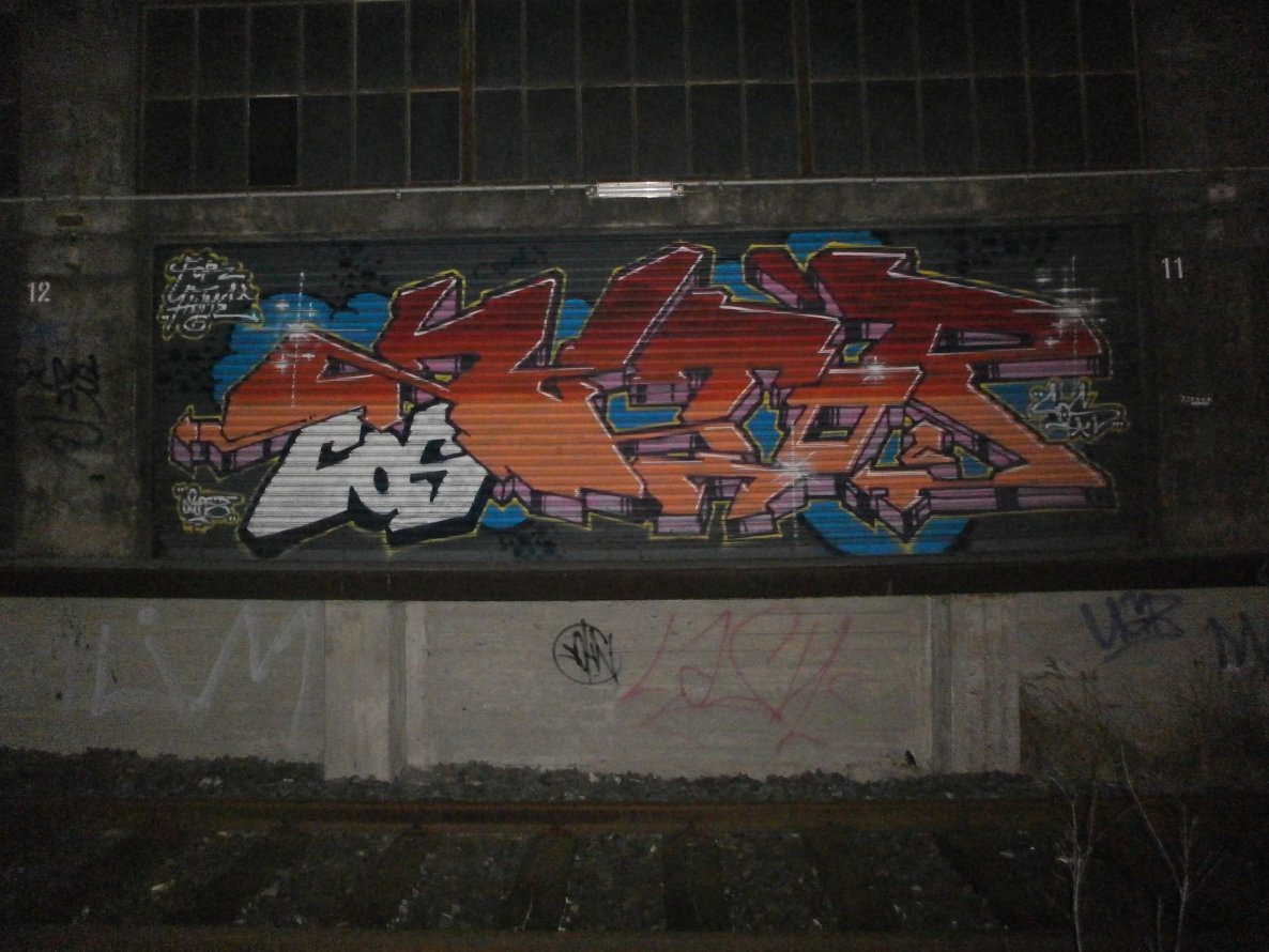 Graffiti Wall in Hamburg - Photo by Zane_one - zztop, cos, end