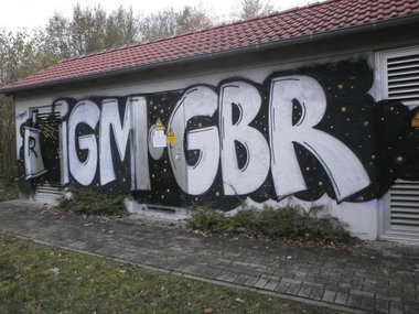 Graffiti Wall - Photo by Zane_one - igm, gbr