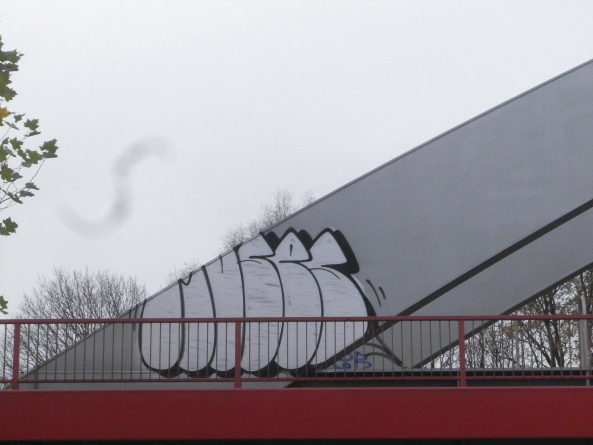 Graffiti Wall in Hamburg - Photo by Zane_one - moses, bk, kgz