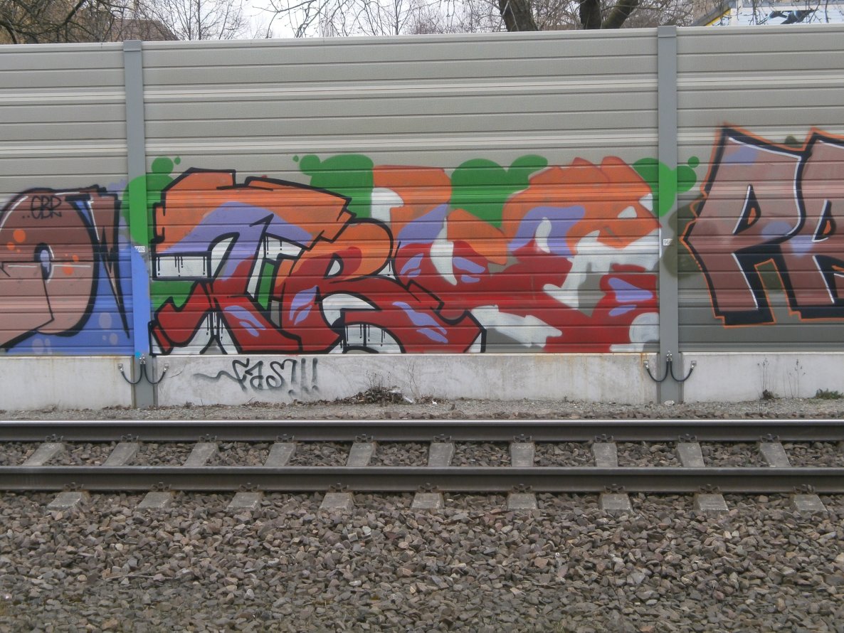 Graffiti Wall - Photo by Zane_one - true, end, ifa