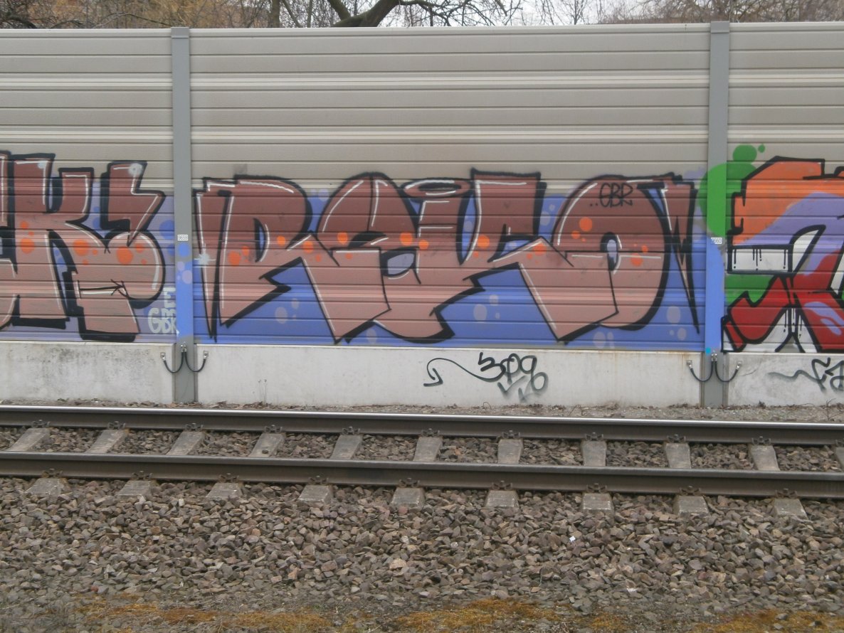 Graffiti Wall - Photo by Zane_one - reko, gbr, true