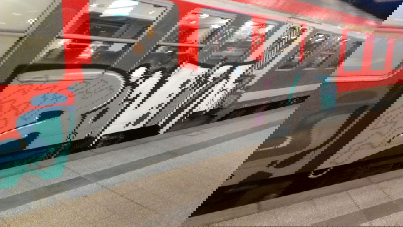 Graffiti Train - Photo by Zane_one - Rätsel (2014)