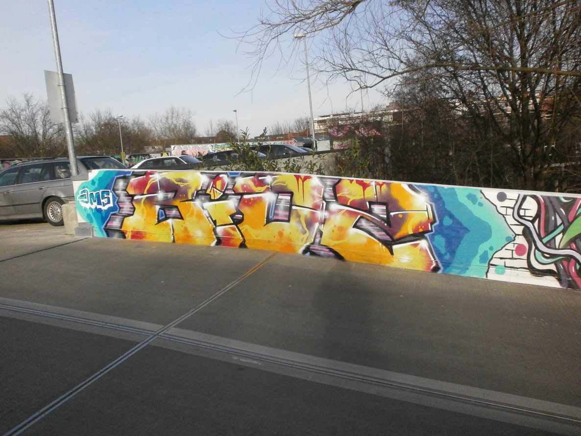 Graffiti Wall in Hamburg - Photo by Zane_one - bidz, tümus, qms (2014)