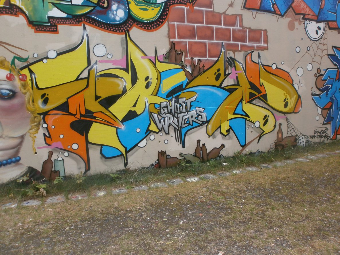 Graffiti Wall - Photo by Zane_one