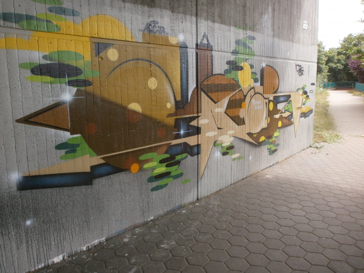 Graffiti Wall in Hamburg - Photo by Zane_one (2012)