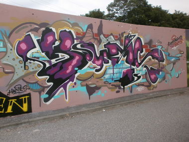 Graffiti Wall in Hamburg - Photo by Zane_one - bums (2013)
