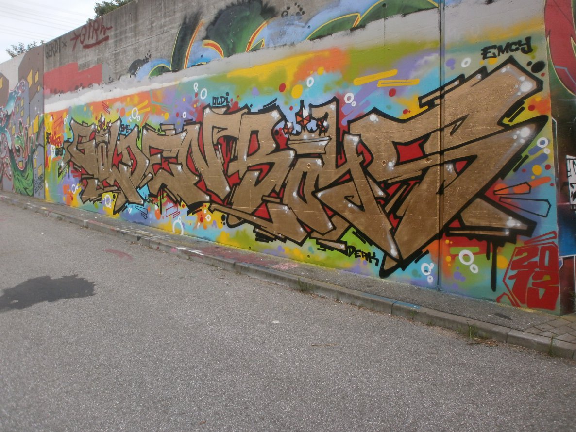 Graffiti Wall in Hamburg - Photo by Zane_one - goldenboys (2013)
