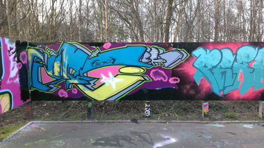 Graffiti Wall - Photo by Zane_one - nybe, brd, pral (2014)