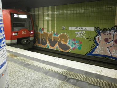 Graffiti Wall in Hamburg - Photo by Zane_one - move, fbvr (2014)