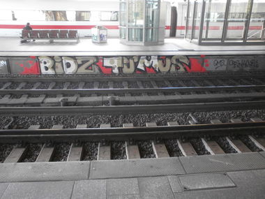 Graffiti Wall in Hamburg - Photo by Zane_one - Bidz, Tümus, qms (2014)