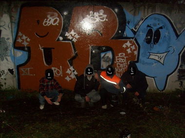 Graffiti Bombing in Polatsk - Photo by Zares (2011)