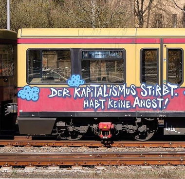 Graffiti Train - Photo by Zecke247