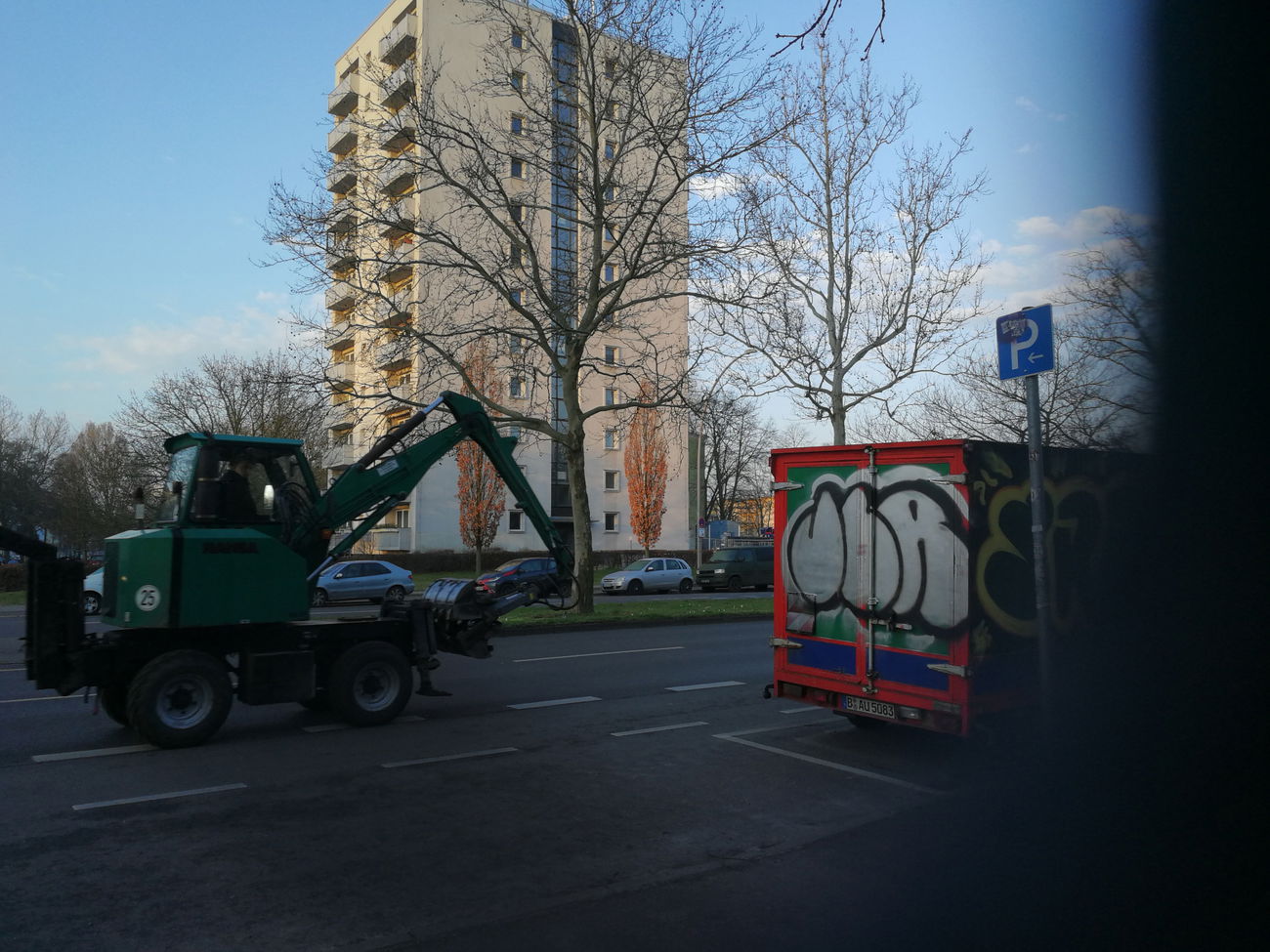 Graffiti Bombing - Photo by Zecke247 - VLR, Berlin