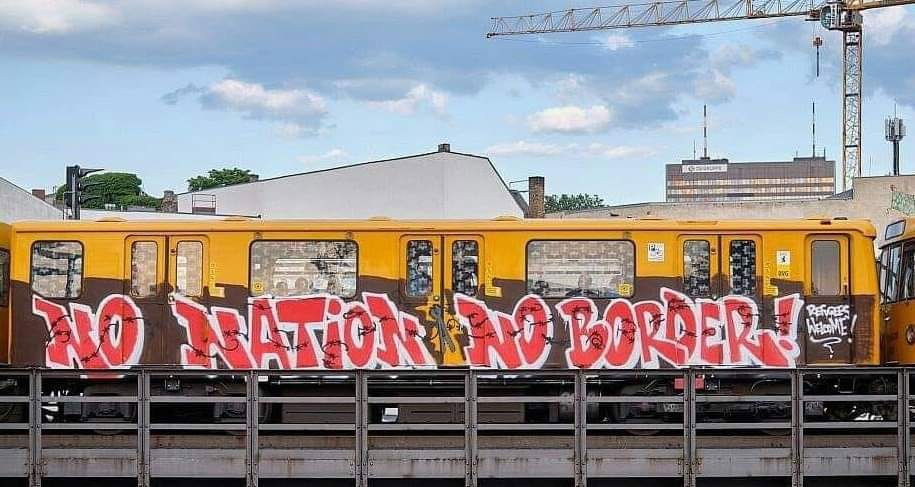 Graffiti Train - Photo by Zecke247 - Berlin
