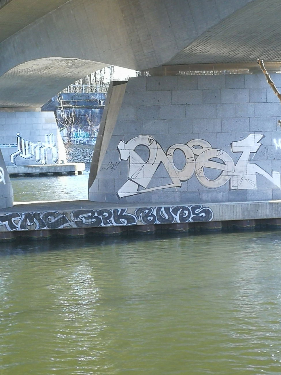 Graffiti Wall - Photo by Zecke247