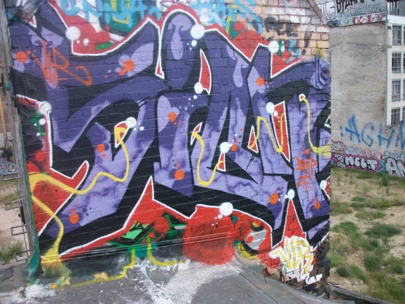 Graffiti Wall - Photo by Zecke247 - sion, rip, Berlin