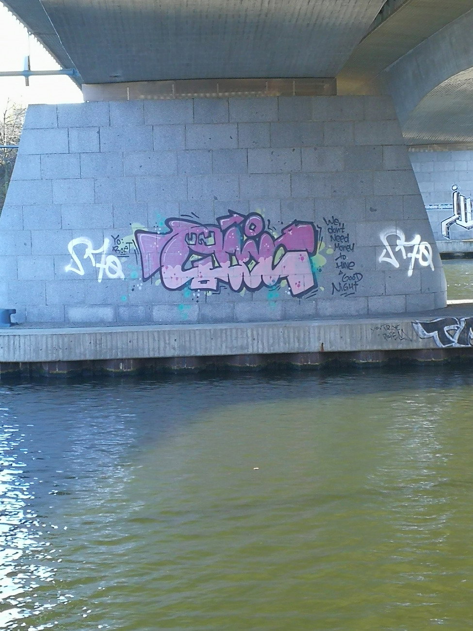 Graffiti Wall - Photo by Zecke247 - qooc, Berlin