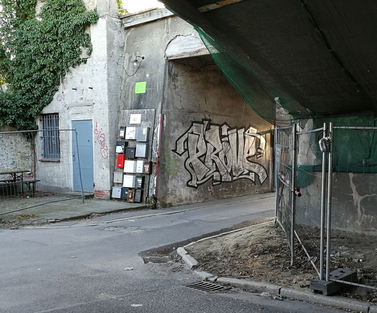 Graffiti Wall - Photo by Zecke247 - Prove, Berlin