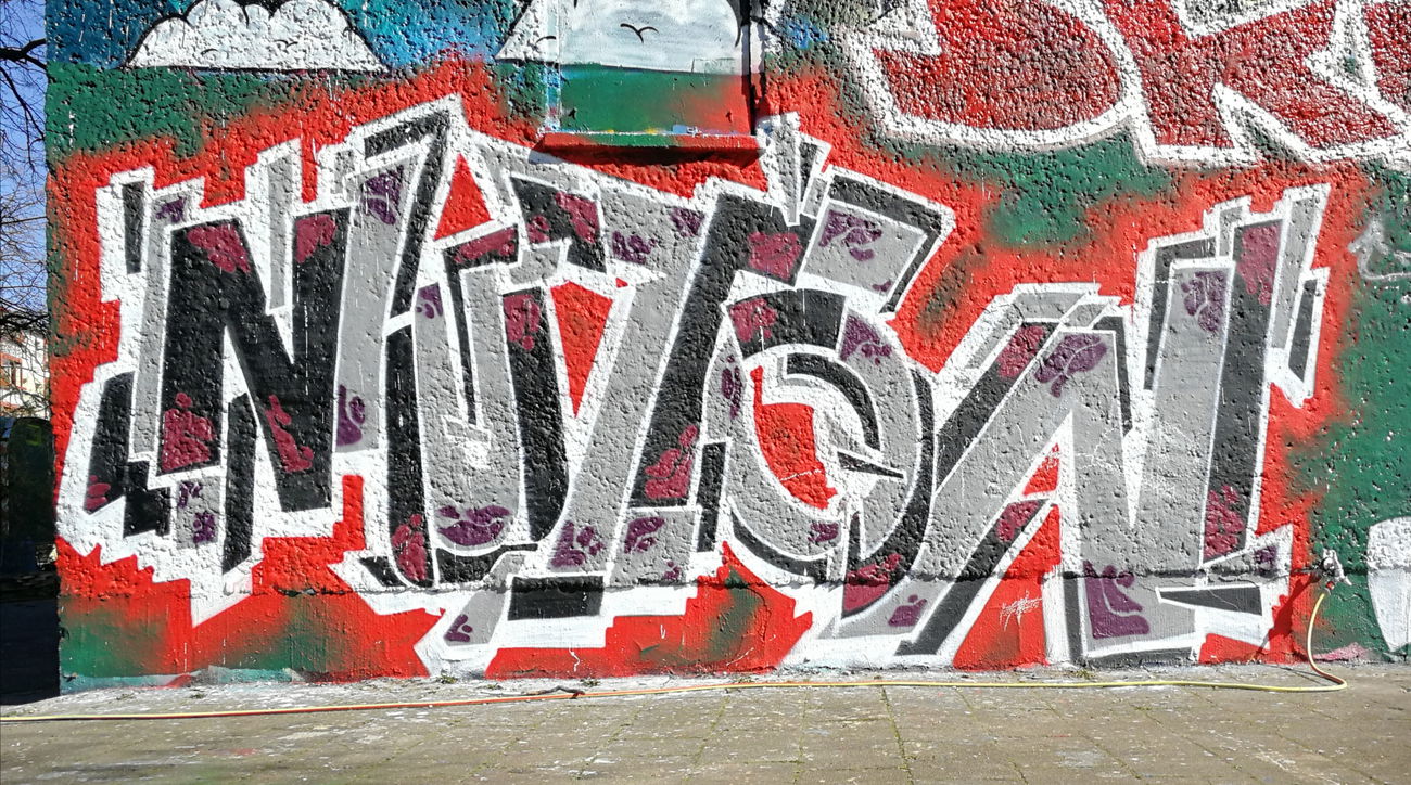 Graffiti Wall - Photo by Zecke247