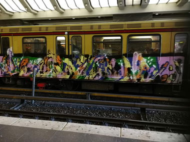 Graffiti Train - Photo by Zecke247 - Berlin (2019)