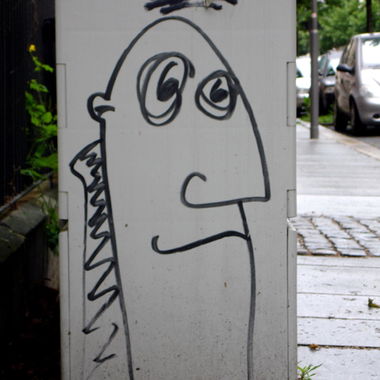 Graffiti Street Art in Leipzig - Photo by Zeitzeuge - densmckenzy, dens, bia157 (2014)